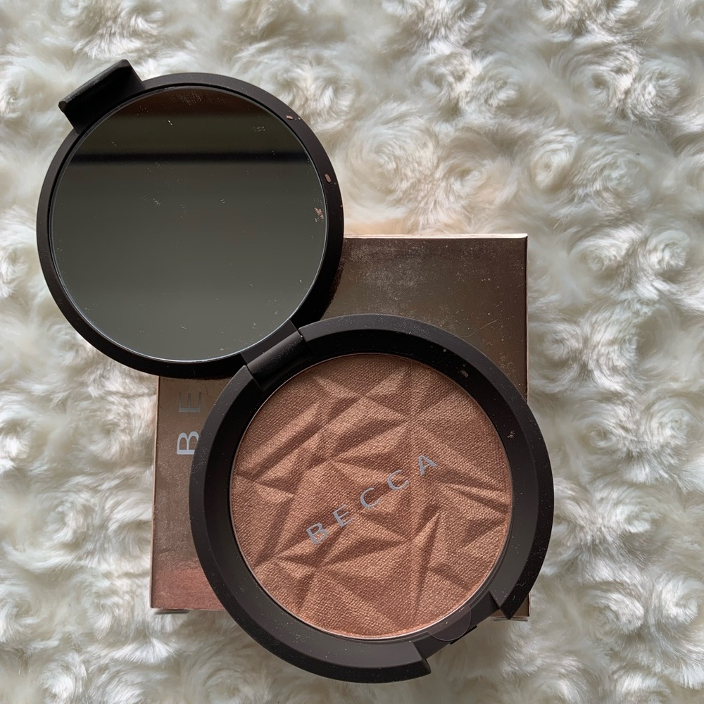 New Becca Bronzed Amber Shimmering Skin Perfector Pressed